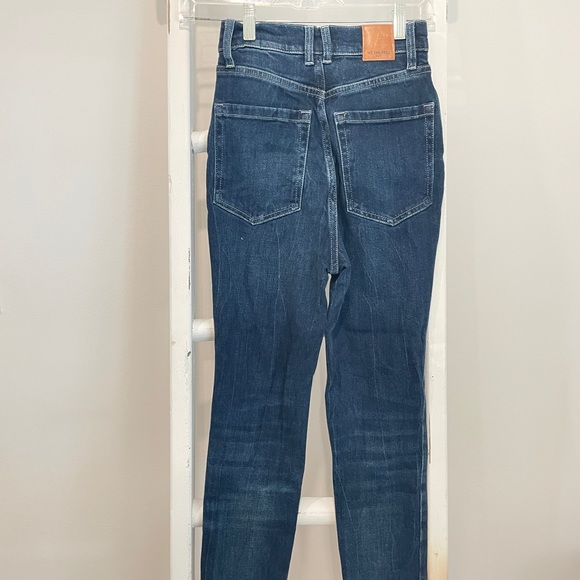 Free People High Waisted Dark Wash Jeans / NWOT - Picture 4 of 6